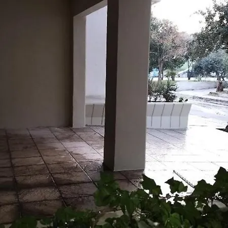 Virginia Apartment *