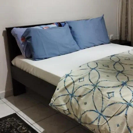 Virginia テッサロニキ